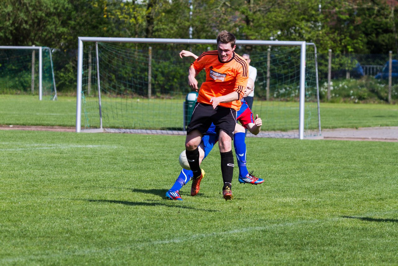 Bild 238 - Herren FSG BraWie 08 - TSV Ntzen : Ergebnis: 1:2